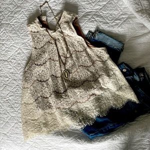 Cropped ivory lace top XL